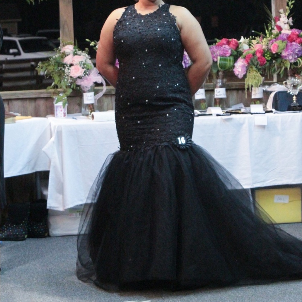 gorgeous black pageant prom dress